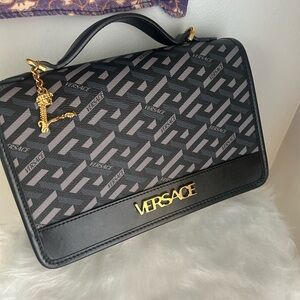 La greca Versace hand bag